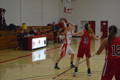 UW-WC womens basketball