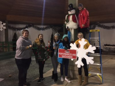 West Bend drama troupe decorates Enchantment in the Park 