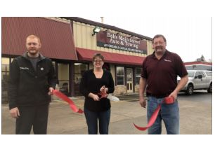 Ribbon cutting at Bob's Main Street Auto
