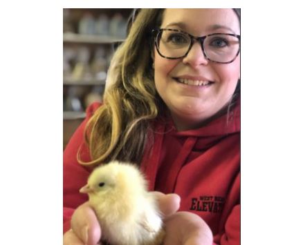 Chicks at West Bend Elevator