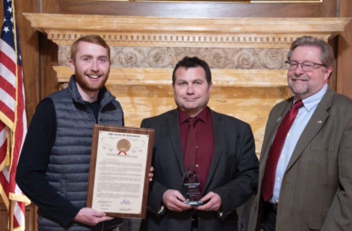 Pete Rettler receives Hometown Hero Award