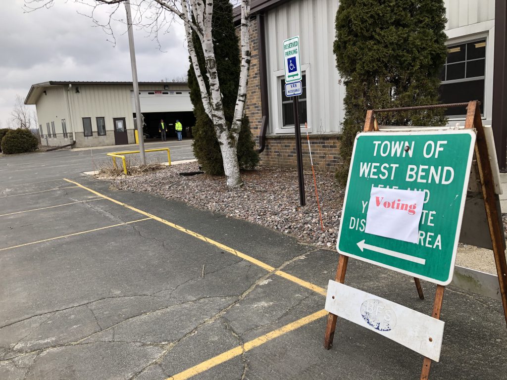 Drive-thru voting Town of West Bend