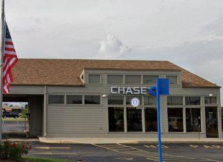 Chase Bank extends “temporary closure” in West Bend Chase Bank