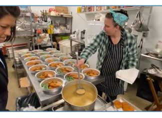 VIDEO | Precinct Tap & Table teams with Interfaith to deliver Thanksgiving meals to seniors Precinct