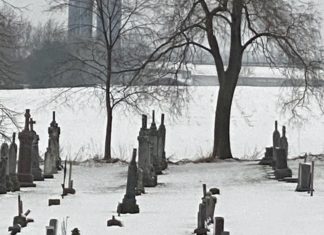 Wreaths Across America