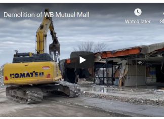 VIDEO III | Razing of Mutual Mall underway in West Bend