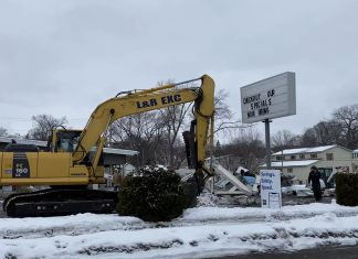 Remodel underway at Main Street Mobil in West Bend Main Street Mobil