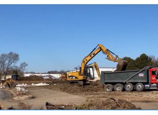 VIDEO | Construction underway for No. 3 Kwik Trip at Schoenhaar and E. Washington Street demolition, construction, truck