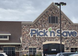 Pick ‘n Save north in West Bend, WI evacuated following reports of gas leak Pick 'n Save north
