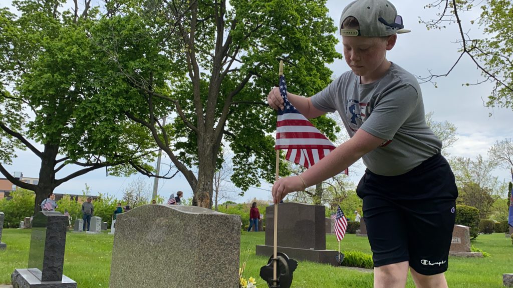 Memorial, flag, armed forces, veteran, Maersch