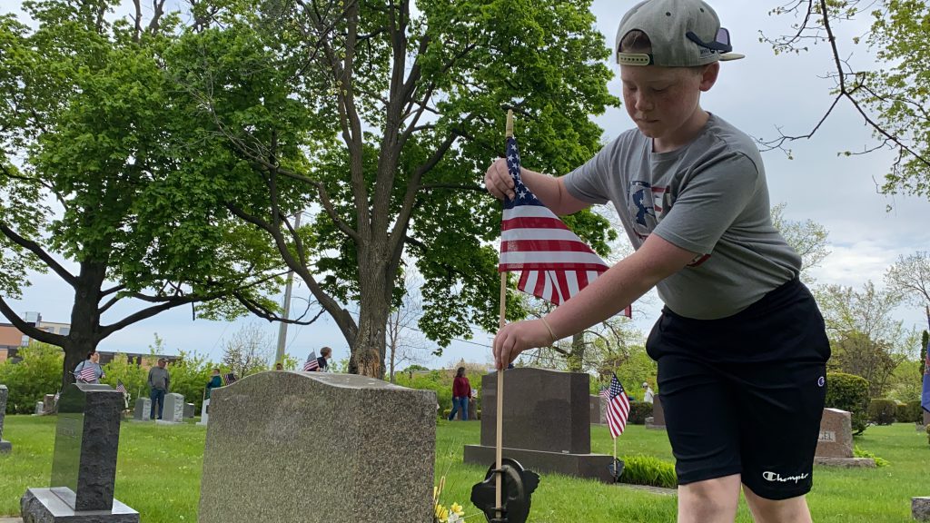 Memorial, flag, armed forces, veteran, Maersch