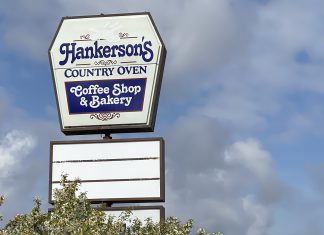 REAL ESTATE | Hankerson’s Country Oven Bakery in West Bend, WI, has closed Hankerson's