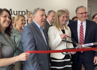 VIDEO | Ribbon cutting at new Murphy & Prachthauser in West Bend Ribbon at Murphy