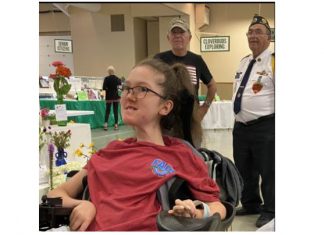 VIDEO | Ari Martin leads Pledge of Allegiance Ari