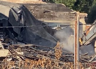 VIDEO | Wall collapse at West Bend Brewery during demolition