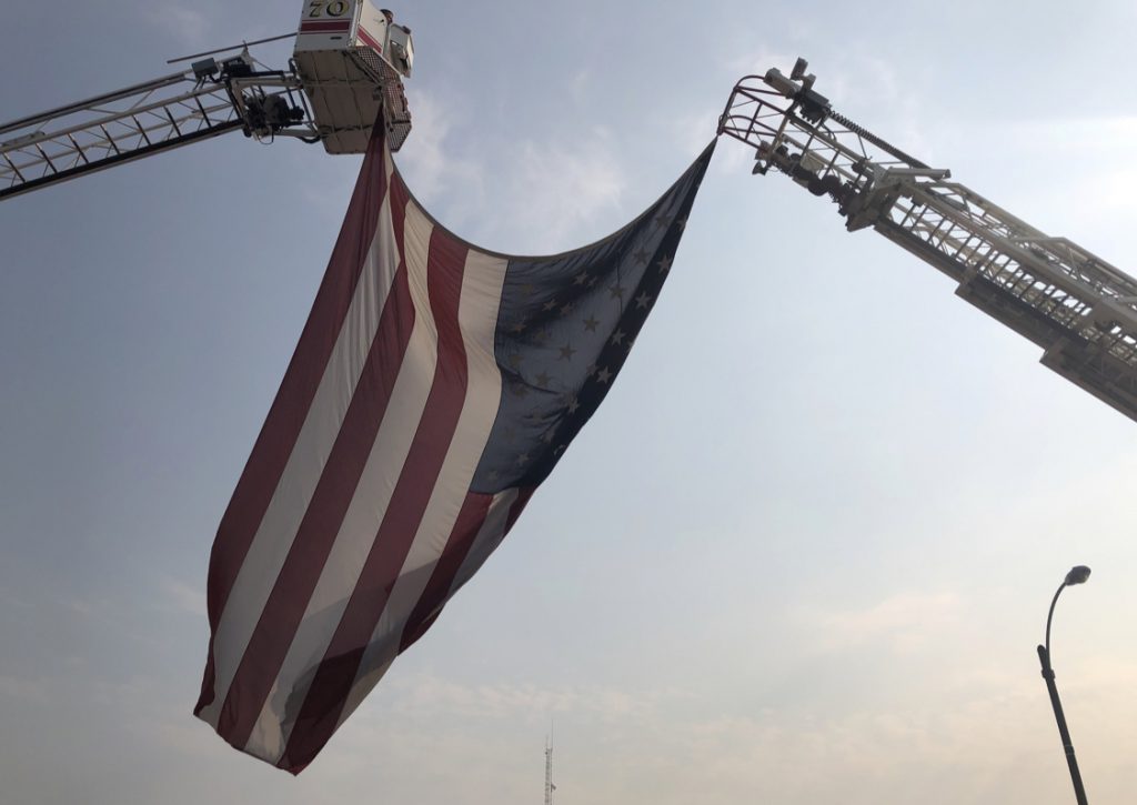 flag , 9/11 memorial