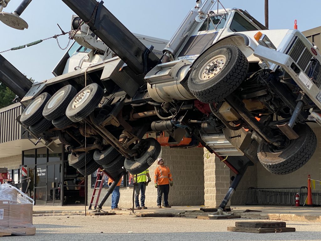 truck boom lift