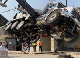 VIDEO | Crane collapse on roof of movie theater in Hartford, WI truck boom lift