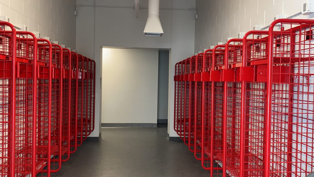 red lockerroom