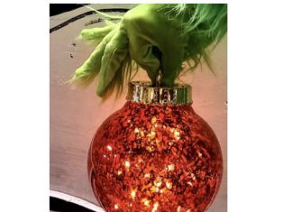 VIDEO | Watch for West Bend Children’s Theatre in Sunday’s Christmas Parade