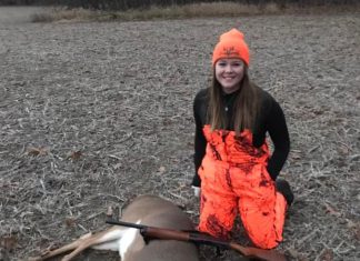West Bend girl’s successful hunt on eve of her 14th birthday