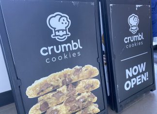 VIDEO | Tough opening day for Crumbl Cookies in Grafton, WI crumbl