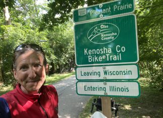 TheBiKeWriTer | The pink Cadillac House; crossing over into Illinois