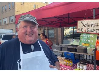 VIDEO | Tommy is serving bacon, egg, and cheese breakfast sandwiches TOm