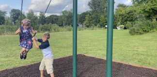 kids swings, Newburg