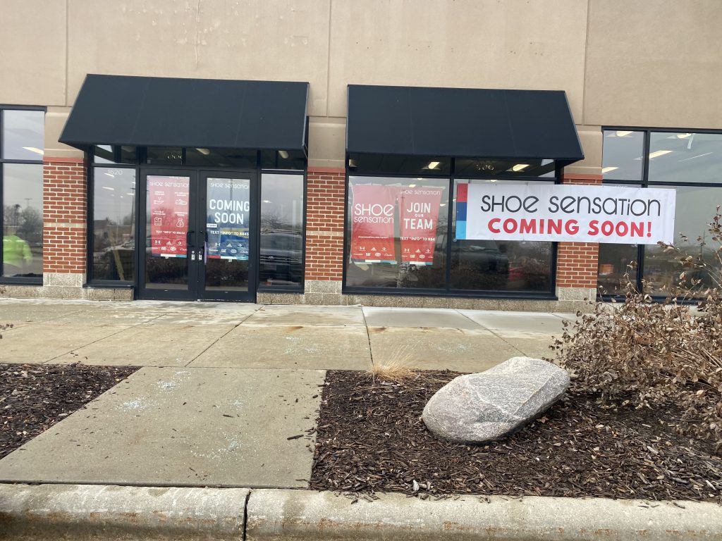 Today's Big Deals, A New Discount Bin-style Store Is Opening Soon In The  Former Party Retail Space At Pinhook & Kaliste Saloom Road. – Developing  Lafayette