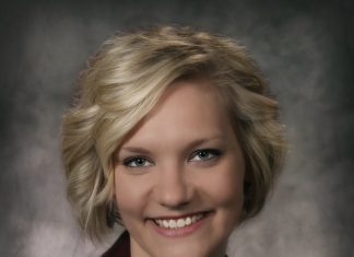 Horicon Bank Marketing Officer receives 40 Under 40 leadership award | By Natalie Schmitz