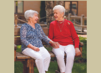 Live More at Cedar Community | Erna Bild and Elizabeth Feith: Besten Freunde | By Carrie Sturn