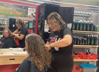 VIDEO | Town of West Bend man donates ponytail to charity