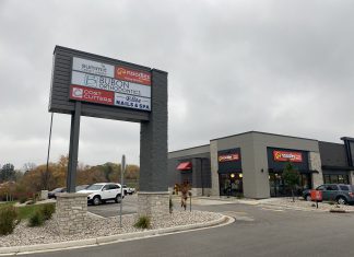 REAL ESTATE | New chain restaurant opens in Hartford, WI