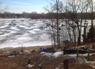 Flag Up! Ice fishing in Wisconsin | Wisconsin DNR