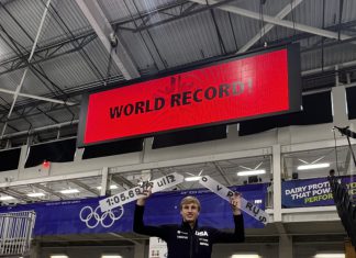 VIDEO | 1000m World Record holder Jordan Stolz of Kewaskum, WI tries to break record this afternoon