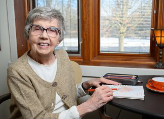 Live More at Cedar Community | Meet Kit Minnihan | By Gladys Sachse
