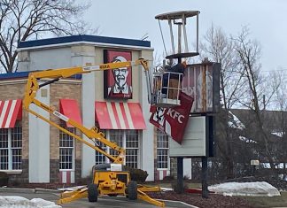 REAL ESTATE | VIDEO | End of an era as KFC gone in West Bend, WI
