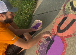 VIDEO | United Way volunteers breathe new life into Hartford’s Born Learning Trail