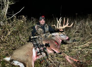 18-point monster taken in West Bend, WI during Hunter’s Moon