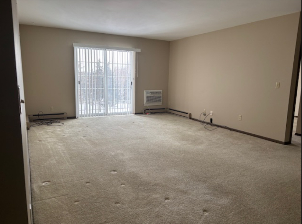 REAL ESTATE | 2 bedroom, 2 bath condo for rent in West Bend, Wi