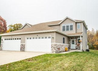 VIDEO | REAL ESTATE | Modern townhouse living on Nordic Lane in Slinger, WI | By Emmer Real Estate Group