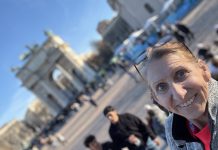 VIDEO | Chasing Jordan Stolz | Touring Amsterdam ahead of World Allround Speedskating Championship