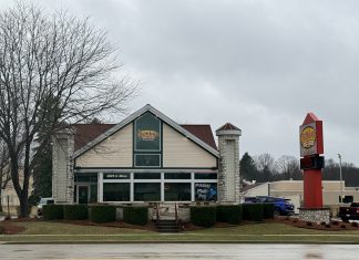 REAL ESTATE | New business eyes location home to Jumbo’s Frozen Custard in West Bend, Wi