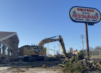 VIDEO | Razing Omicron Family Restaurant in West Bend, Wi