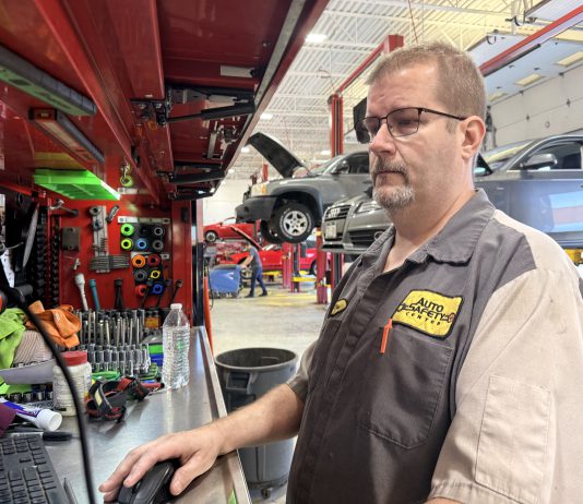 From salvage yards to lead tech at Auto Safety Center: Dean has nearly 40 years working on cars