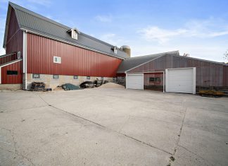 REAL ESTATE | Charming barn on 1.75 acres in Fond du Lac County, Wi | BY BOSS Realty
