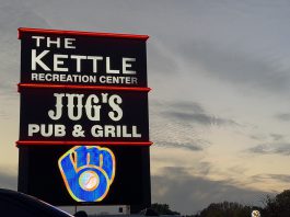 Cheer on the Brewers at The Kettle / Jug’s Pub & Grill in Slinger, Wi
