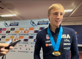 VIDEO | Jordan Stolz scores gold at the 1000m ISU World Cup in Salt Lake City
