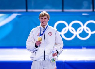 VIDEO | Behind-the-scenes on Jordan Stolz 1st #WinterOlympic GOLD | Cover photo courtesy US Speedskating